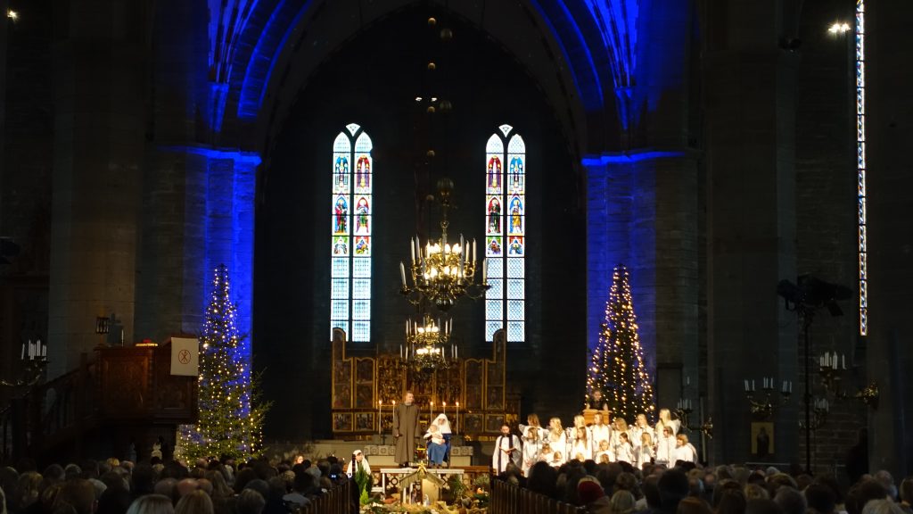 Levande julkrubba i Klosterkyrkan.