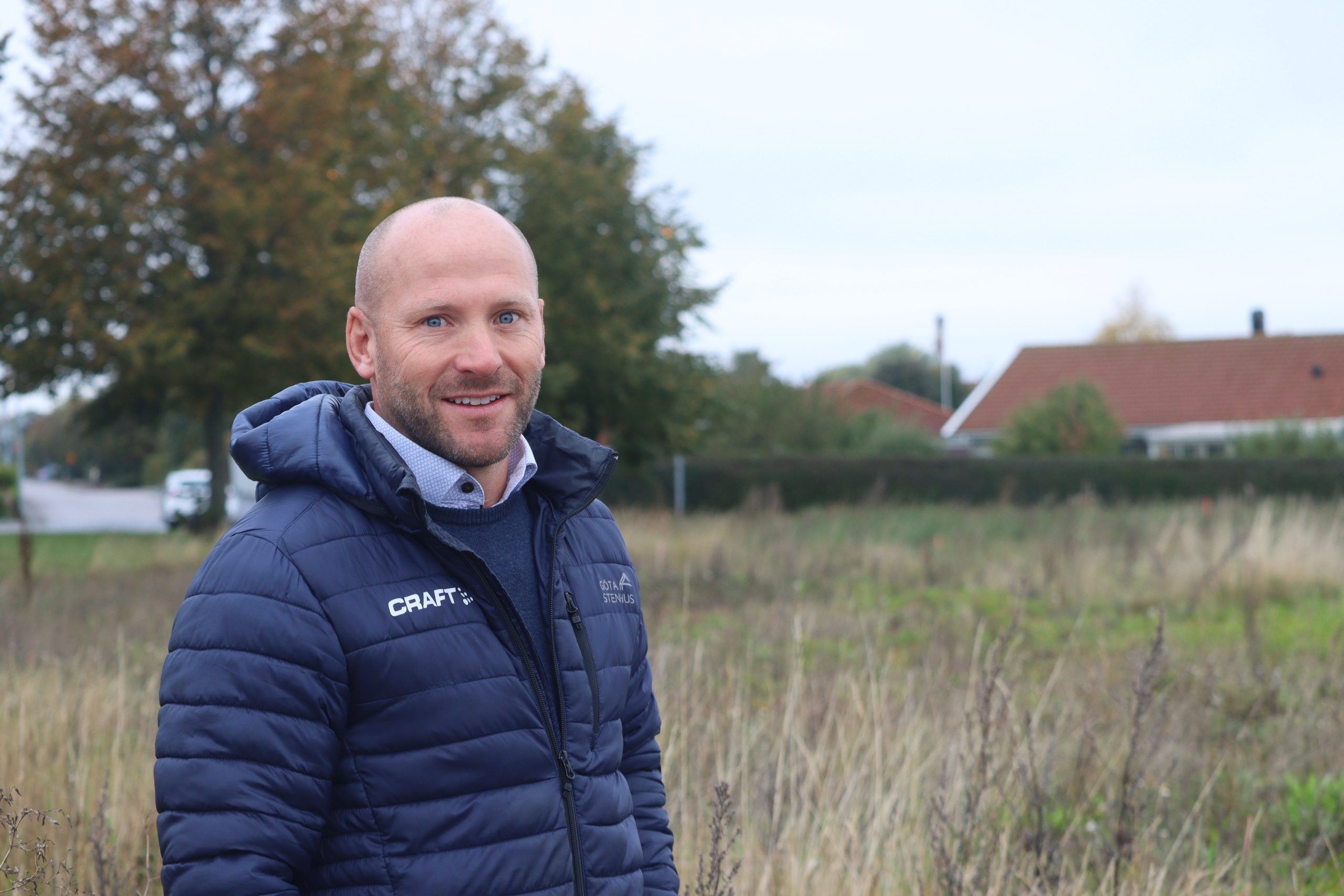 Karl-Johan Johansson framför tomt.